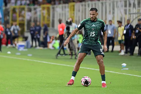 الجزائر تعلن غياب بونجاح وبلايلي عن مباراة أوغندا في تصفيات المونديال